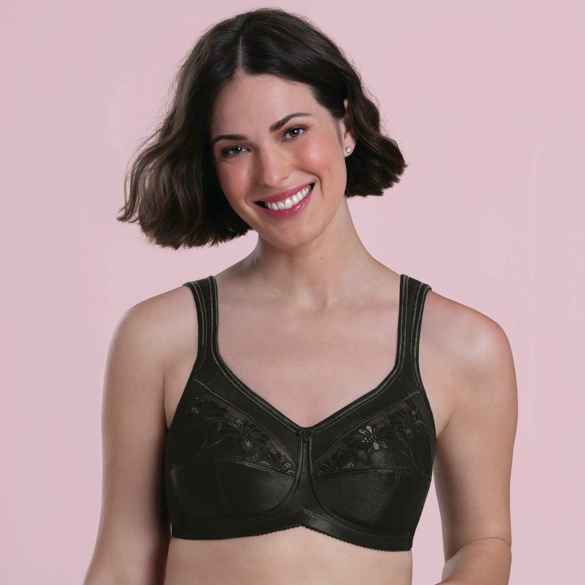 Anita Safina proteesiliivi