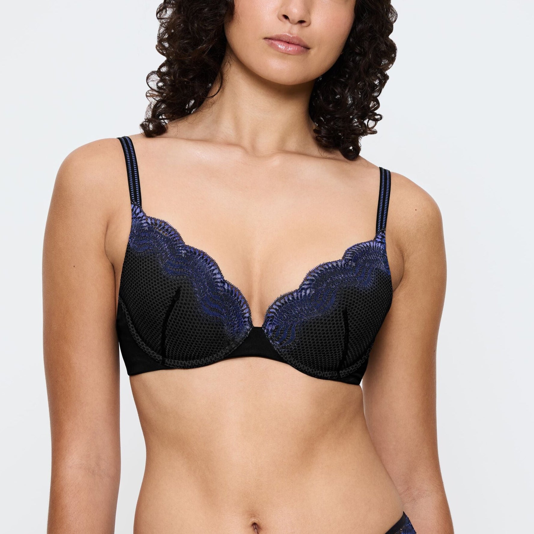 Triumph Comfort Glam WHU rintaliivi