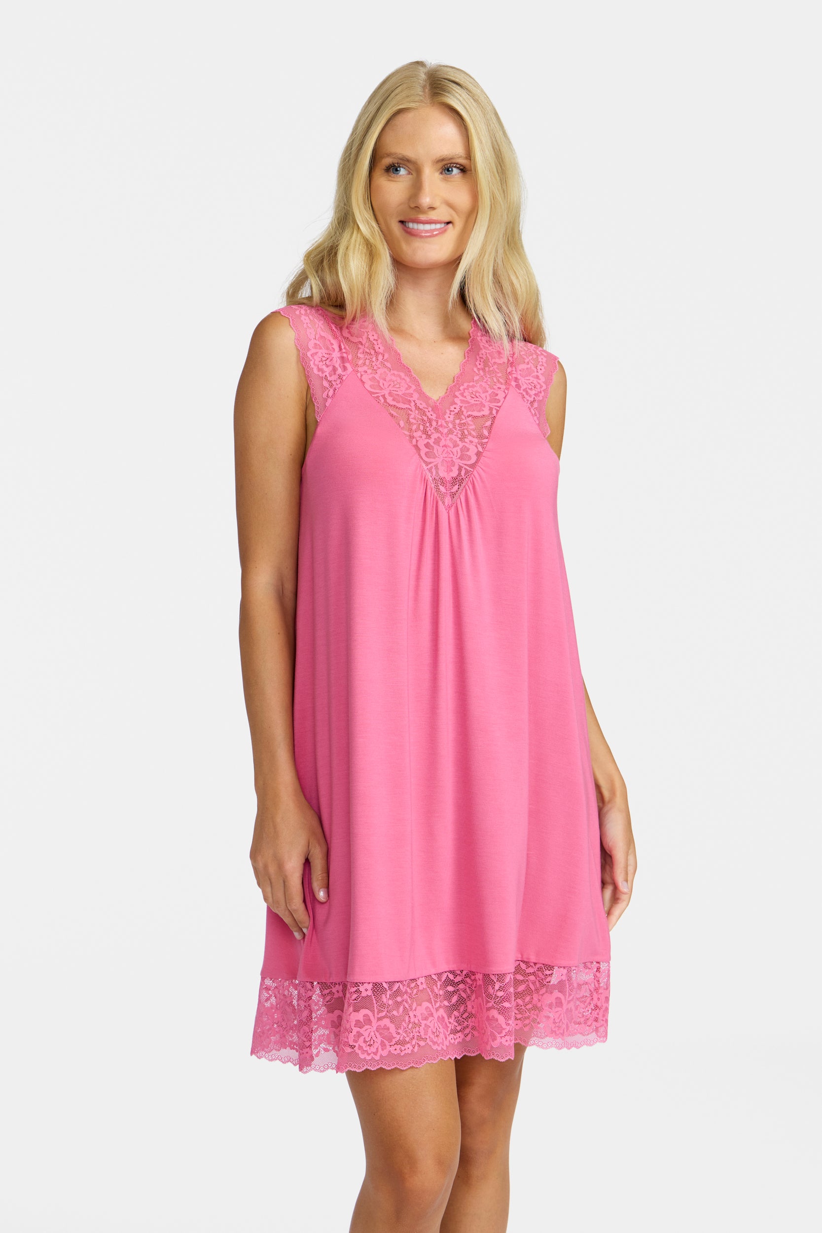 Damella Emelie viskoosi yöpaita